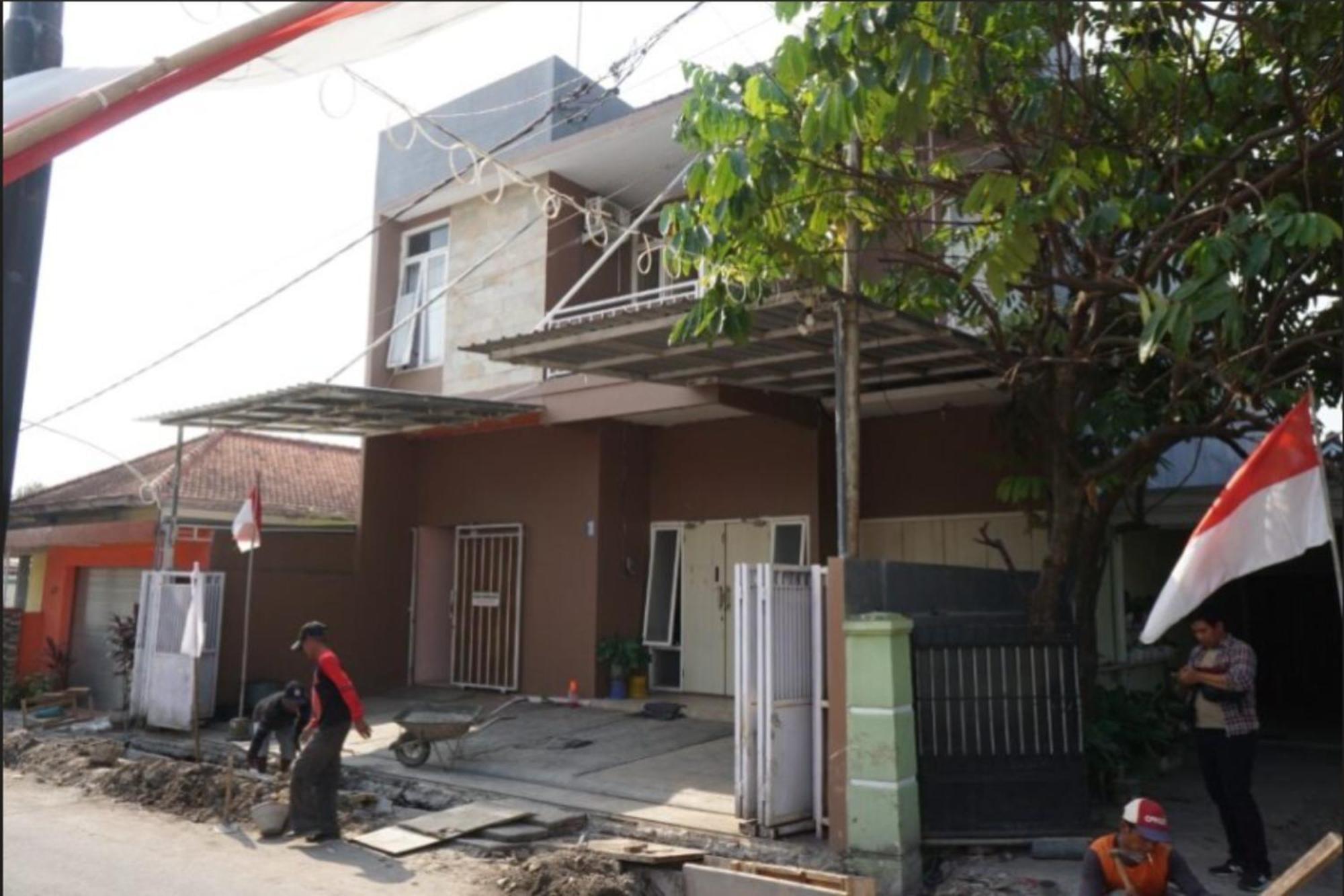 Hotel Spot On 93611 Kost Pak Suyatno Syariah 2 Ponorogo Exterior foto