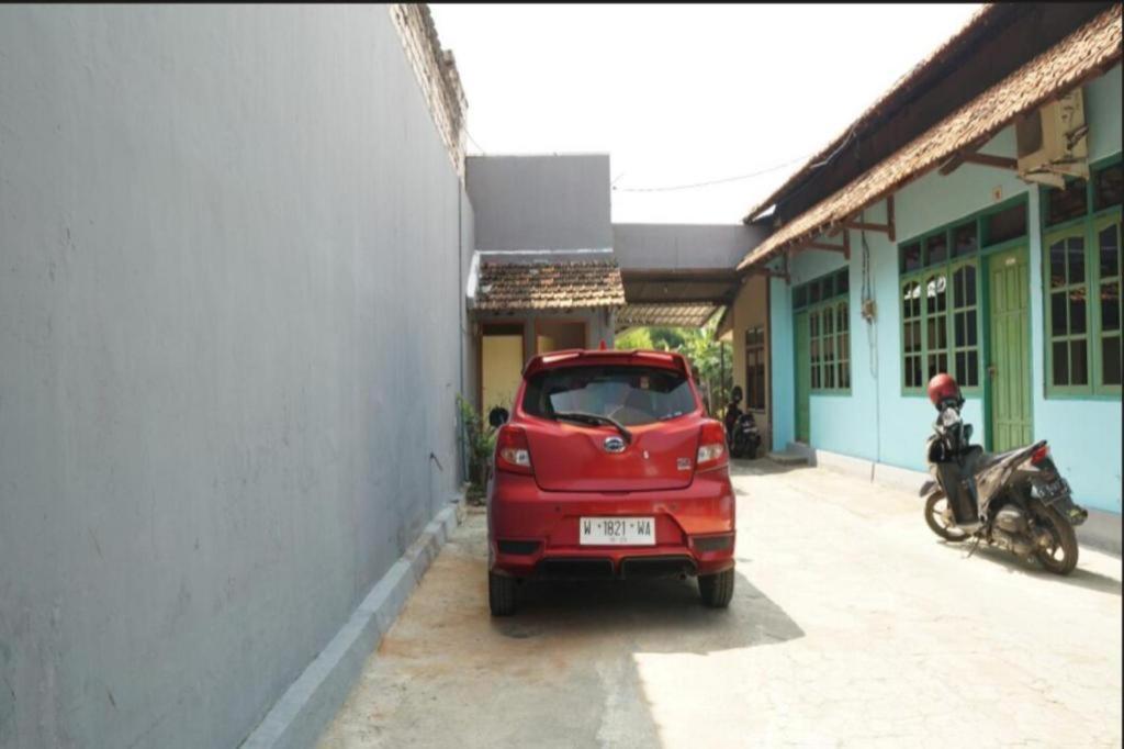 Hotel Spot On 93611 Kost Pak Suyatno Syariah 2 Ponorogo Exterior foto