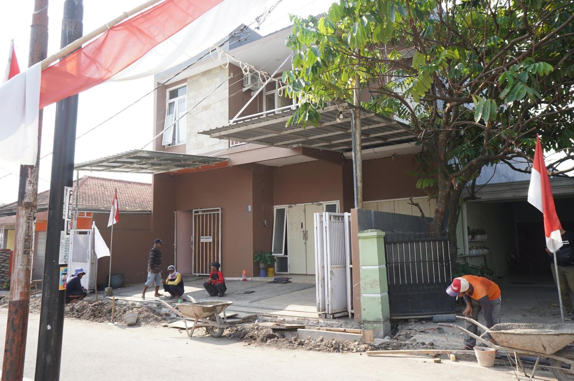 Hotel Spot On 93611 Kost Pak Suyatno Syariah 2 Ponorogo Exterior foto